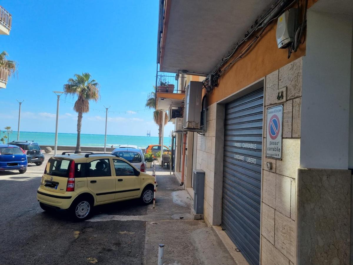 La Suite Sul Mare Crotone Exterior foto